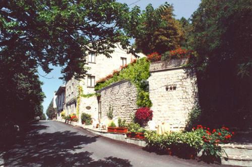 Hotel La Rocca Губбіо Екстер'єр фото